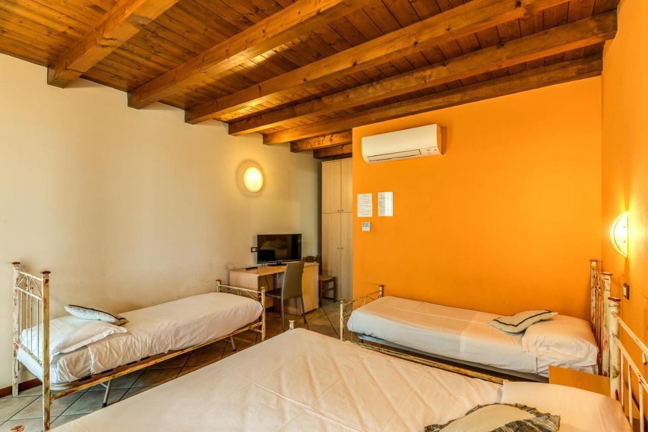 Agriturismo Pozzo Fiorito Кастільйоне-делле-Стів'єре Екстер'єр фото