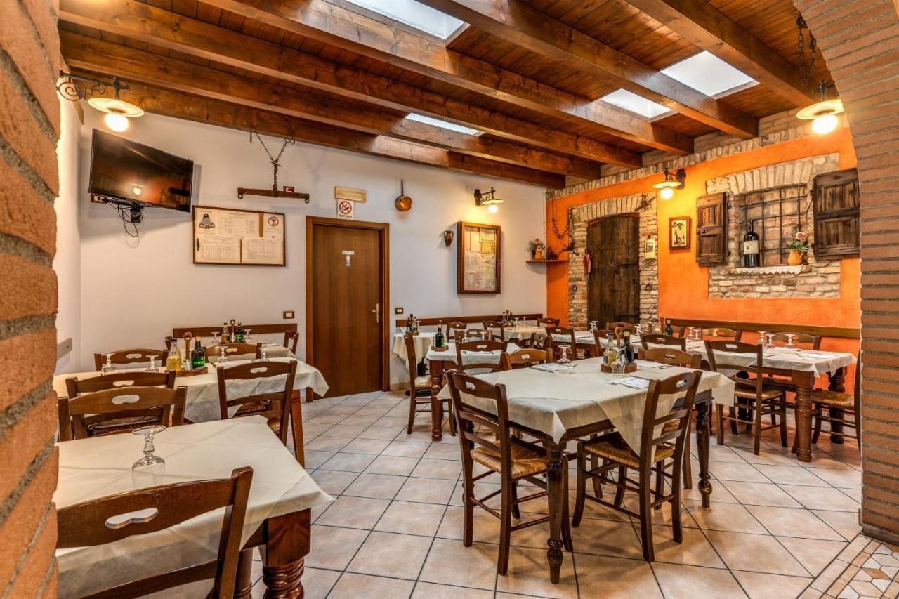 Agriturismo Pozzo Fiorito Кастільйоне-делле-Стів'єре Екстер'єр фото