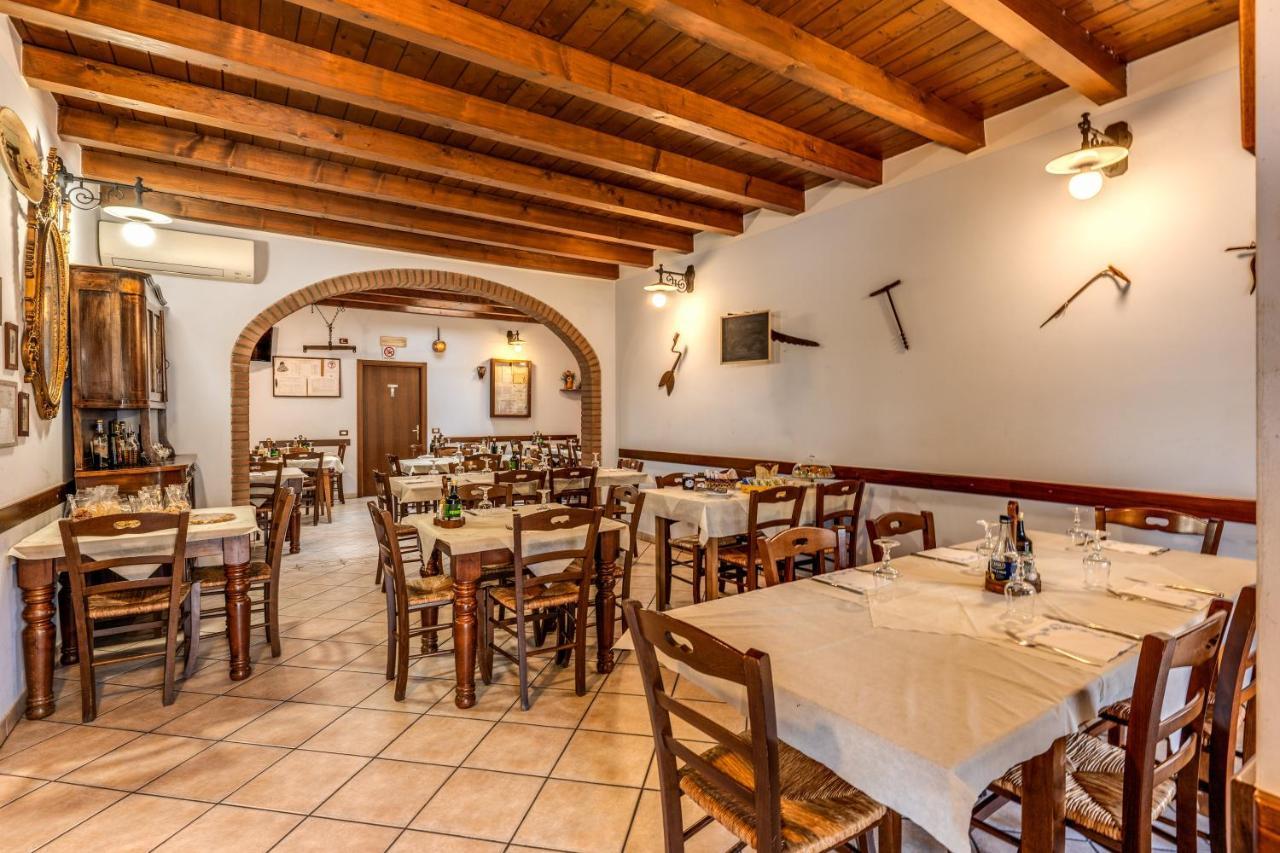 Agriturismo Pozzo Fiorito Кастільйоне-делле-Стів'єре Екстер'єр фото