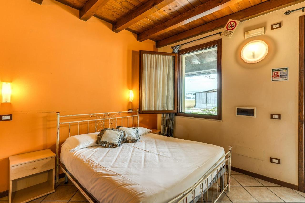 Agriturismo Pozzo Fiorito Кастільйоне-делле-Стів'єре Екстер'єр фото